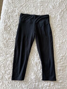 Women’s Black Active Capri Leggings